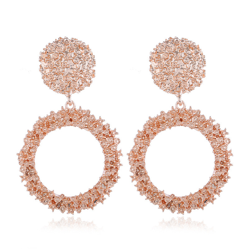 Elegant Geometric Relief Flower Earrings for a Stylish Look - Image 7