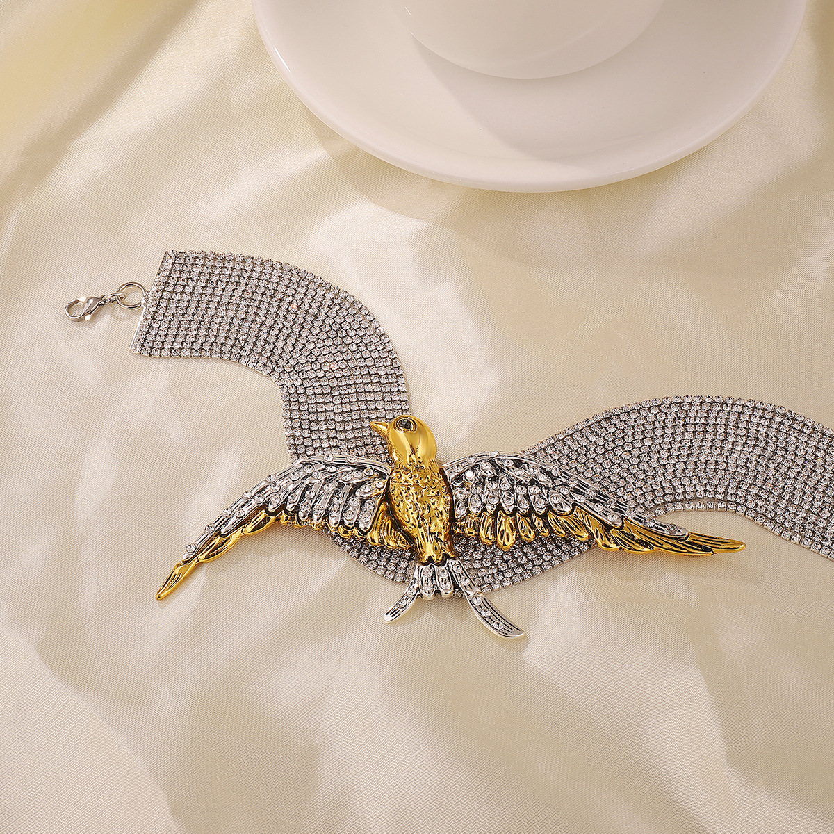 Stylish Multi-layer Necklace Featuring Exaggerated Fashionable Bird Swallow Design - Image 16