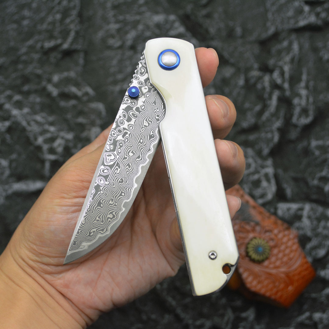 Damascus Steel Folding Knife - Portable Outdoor Knife for Adventurers - Image 2