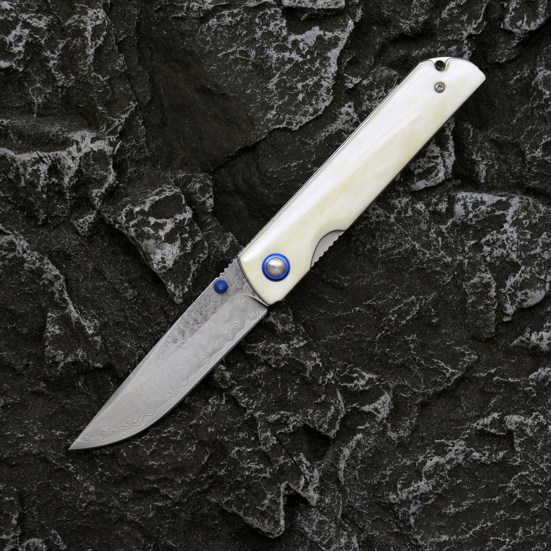 Damascus Steel Folding Knife - Portable Outdoor Knife for Adventurers - Image 4