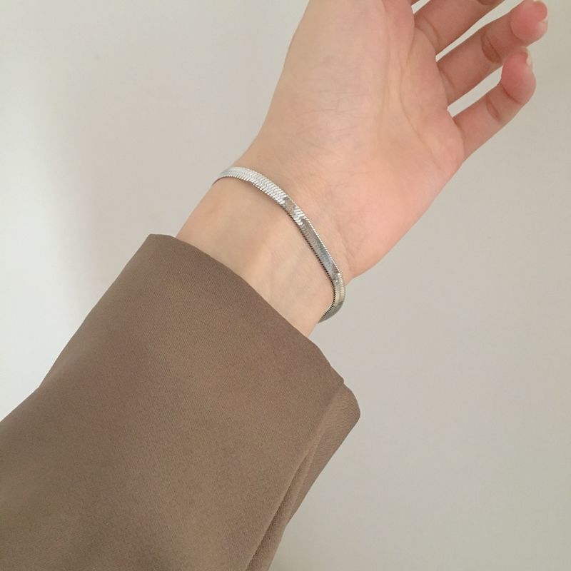 Stylish Titanium Steel Necklace for Men and Women - Basic Design - Image 7