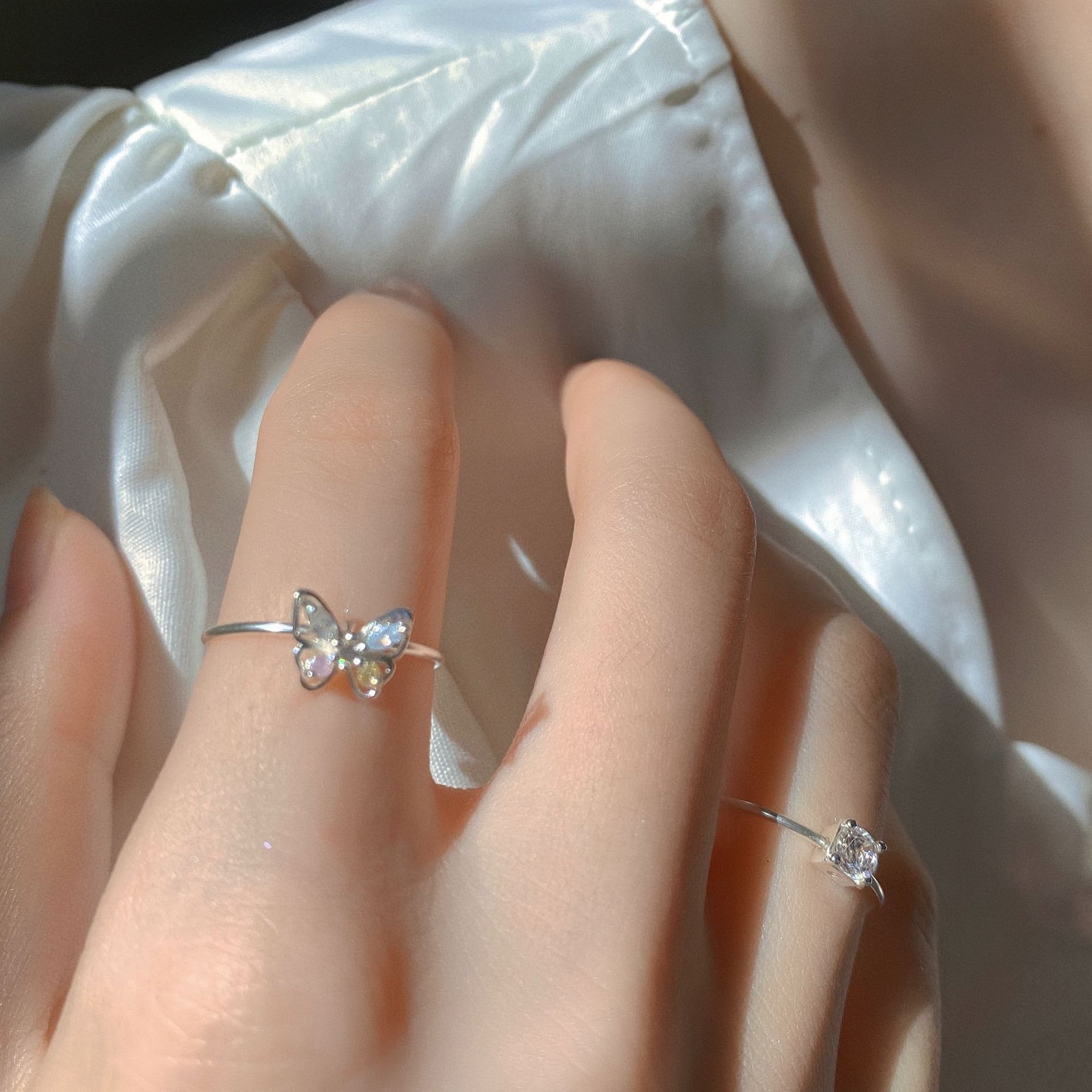 Elegant Women's Three Dimensional Butterfly Zircon Ring - Stunning Jewelry Piece - Image 8