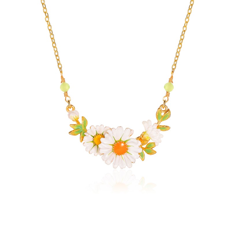 Elegant White Chrysanthemum Clavicle Chain Necklace for Women - Garden Inspired - Image 3