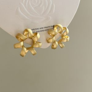 Trendy Circle Twist Stud Earrings for Women - Stylish Gold Fashion Jewelry for Daily Wear and Party Gifts