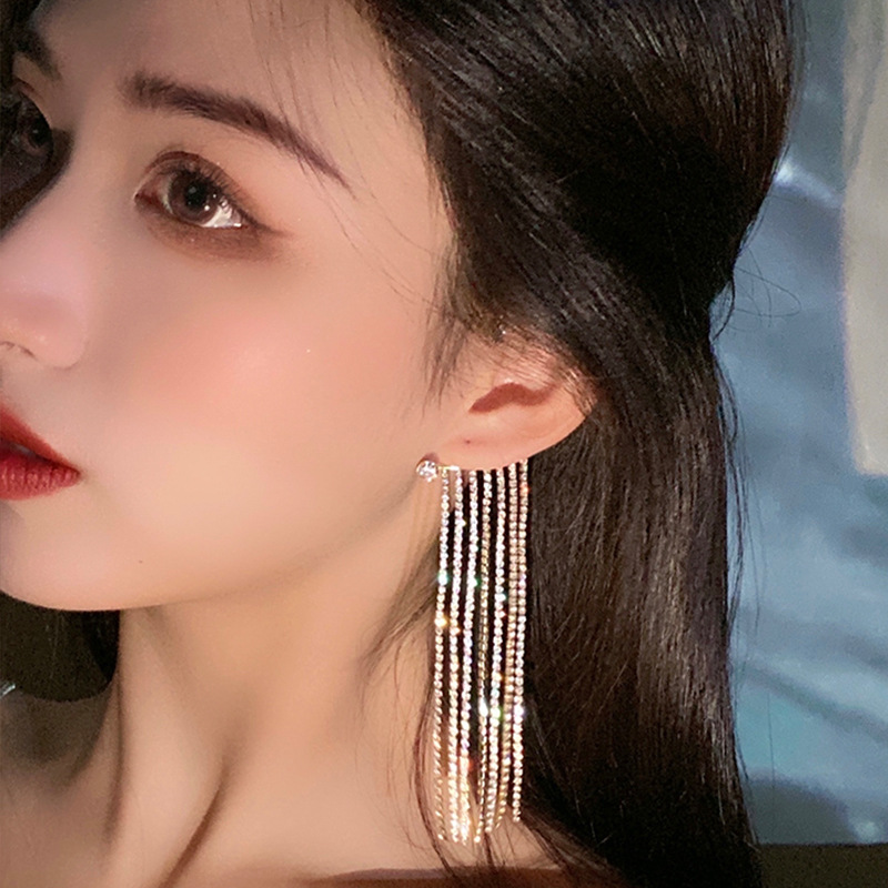 Chic and Minimalist Long Tassel Earrings for Effortless Style - Image 7