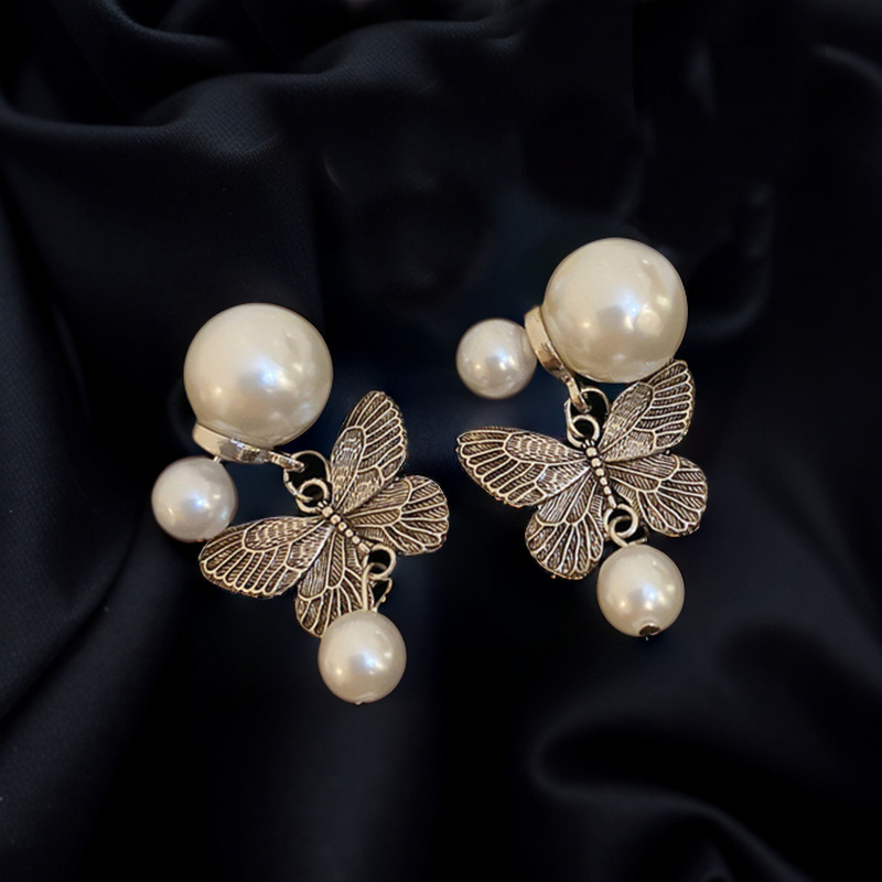 Vintage Butterfly Pearl Stud Earrings - Dual-Wear Style for Elegant Looks - Image 3