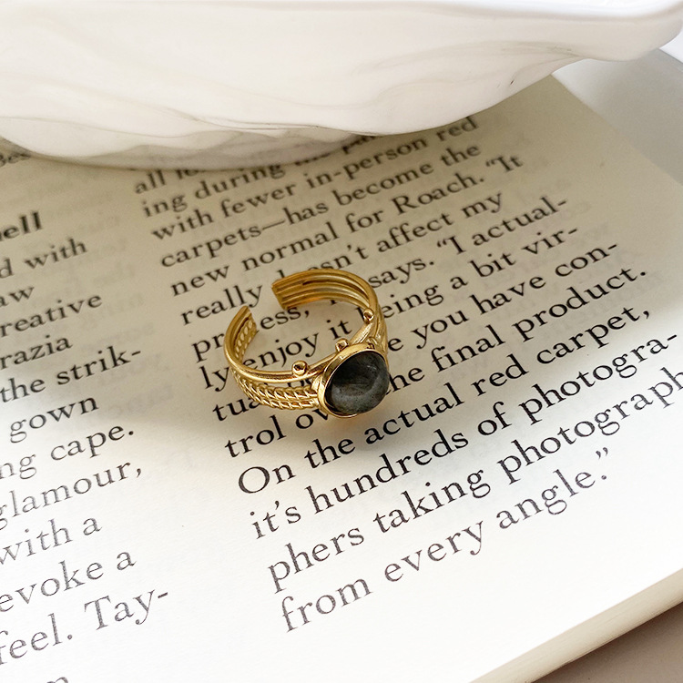 Women's Retro Titanium Steel Ring with Open Design - Light Luxury Style - Image 2