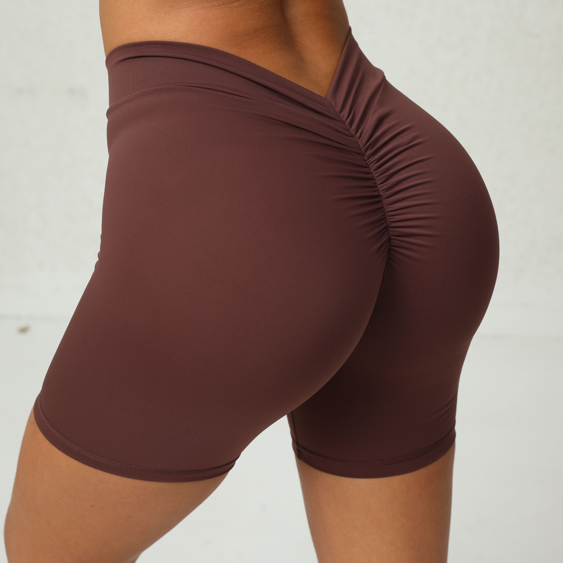 Back Waist Deep V-Shaped Wrinkle-Resistant Tight Yoga Shorts for Optimal Comfort - Image 17