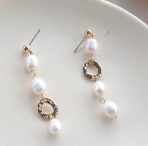 Stylish Vintage Geometric Metal Pearl Asymmetric Earrings - Personalized Design - Image 5