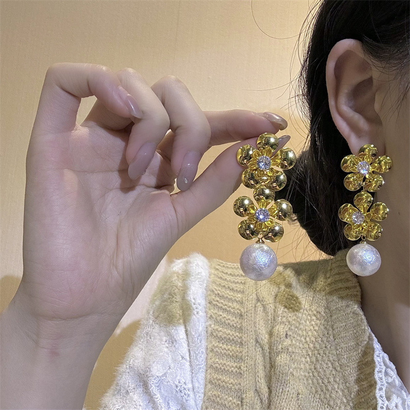 Vintage-Inspired Flower Pearl Stud Earrings | Unique Design for Every Occasion - Image 5