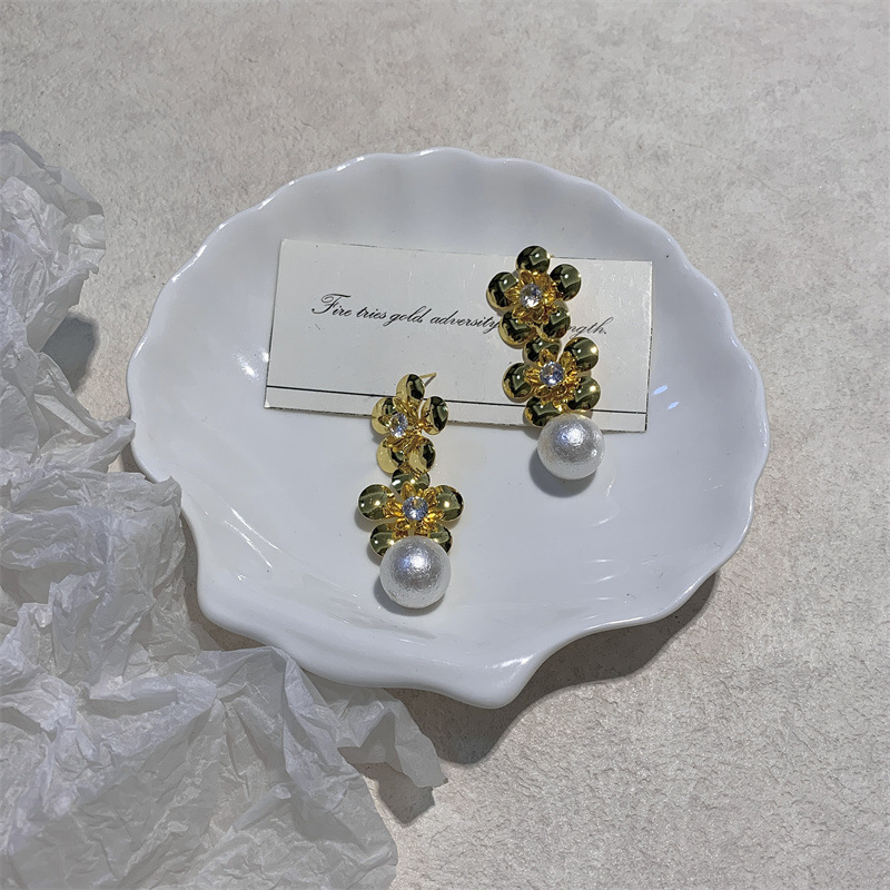 Vintage-Inspired Flower Pearl Stud Earrings | Unique Design for Every Occasion - Image 7