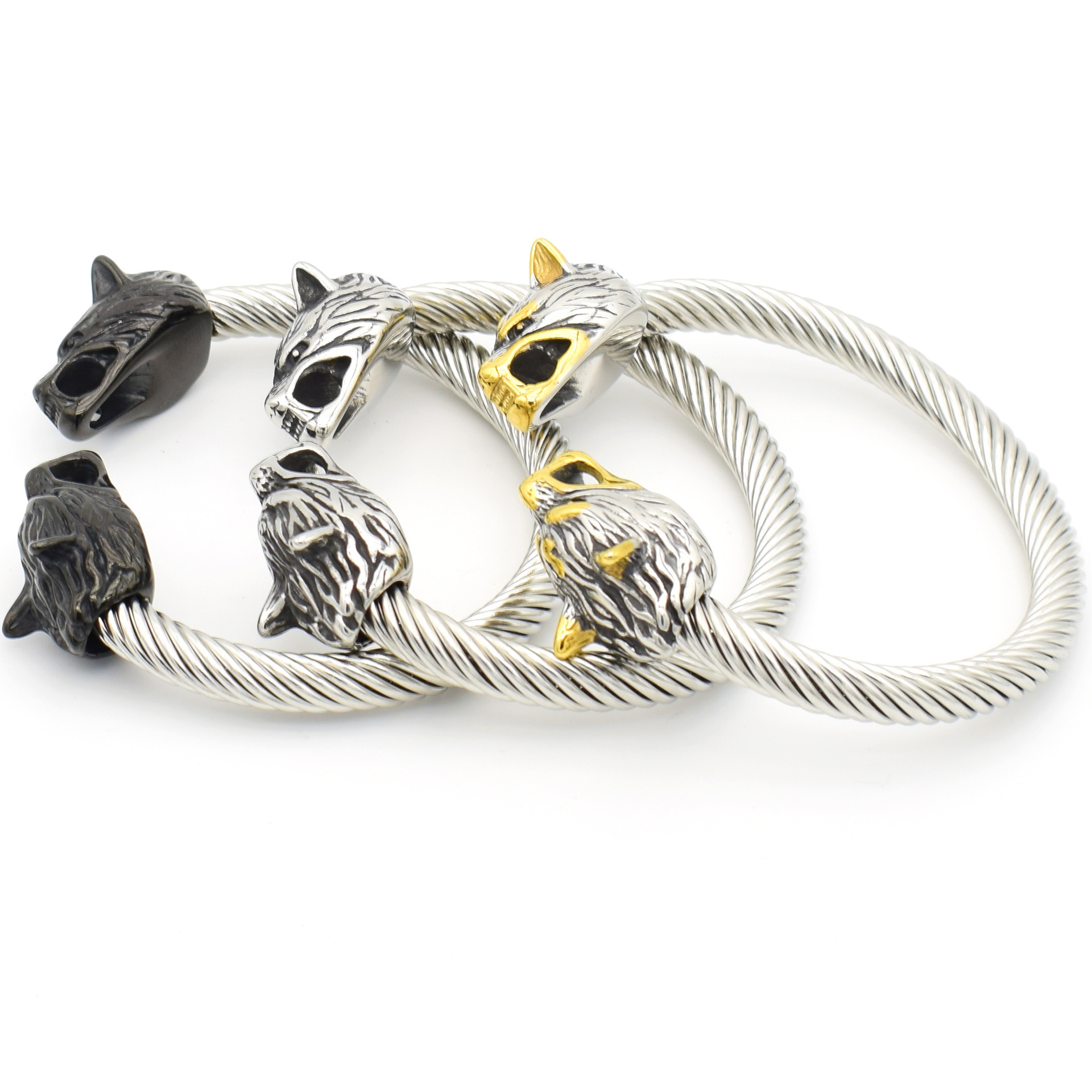 Asgard Handcrafted Large Grey Wolf Head Torc Bracelet in Stainless Steel - Image 4