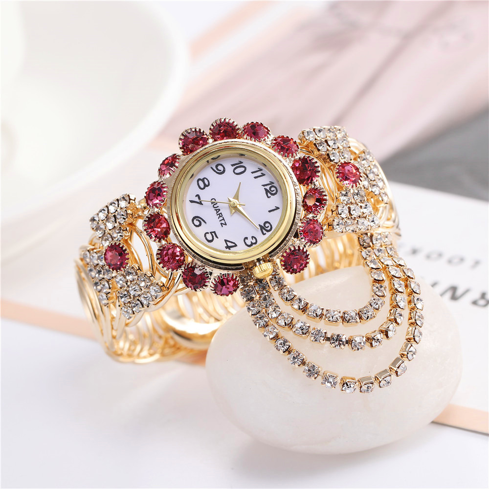 Versatile Ladies Diamond Claw Chain Quartz Watch - Perfect for Any Occasion - Image 5