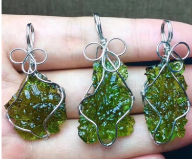 Stunning Meteorite Inlaid Pendant - Unique Jewelry for Cosmic Enthusiasts - Image 2