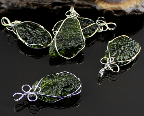 Stunning Meteorite Inlaid Pendant - Unique Jewelry for Cosmic Enthusiasts - Image 6