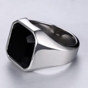 Men's Black Agate Ring in Stainless Steel - Stylish & Durable Accessory