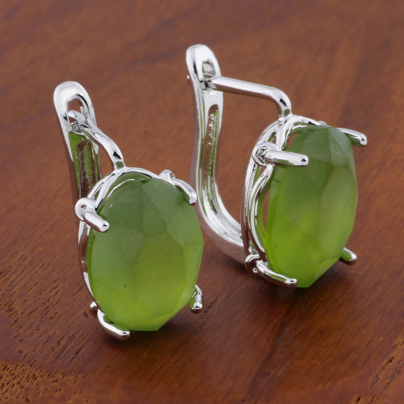 Charming Retro 1014 Oval European & American Ear Clip for a Romantic Look - Image 12