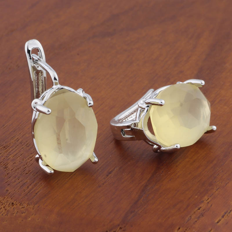 Charming Retro 1014 Oval European & American Ear Clip for a Romantic Look - Image 14