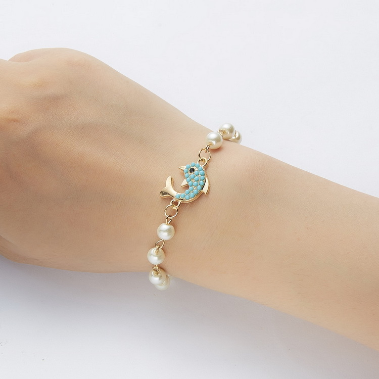 Adjustable Multi-Style Hollow Rhinestone Pearl Bracelet for Every Occasion - Image 16
