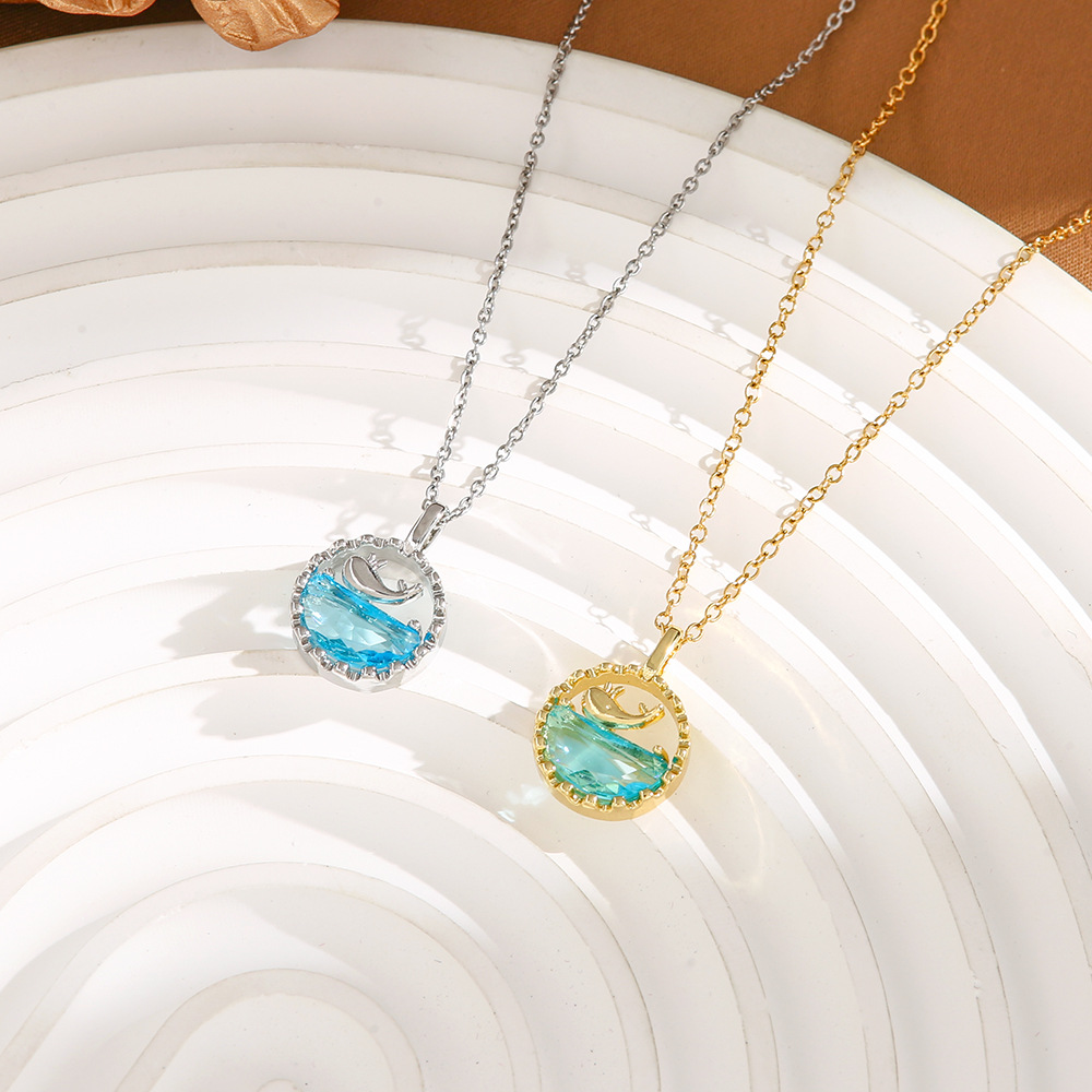 Elegant Whale Necklace for Women - Fishtail Clavicle Chain Design - Image 2