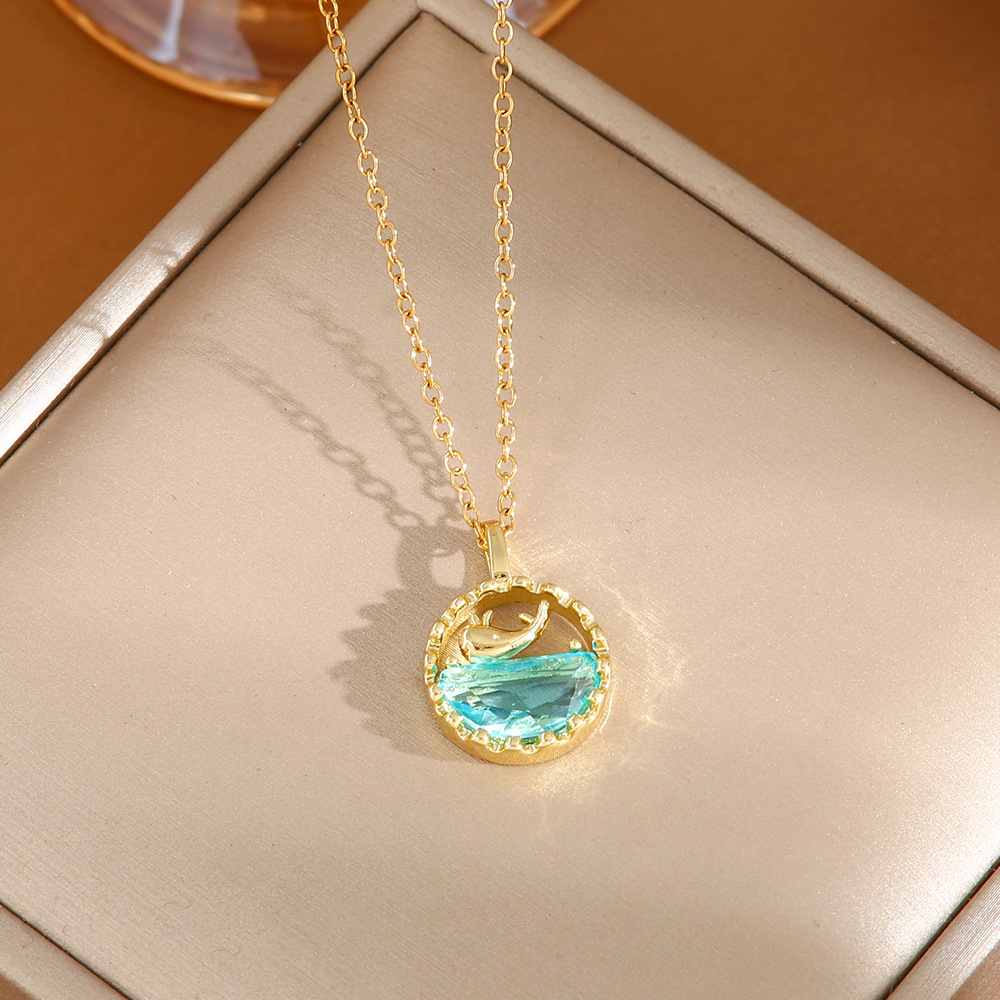 Elegant Whale Necklace for Women - Fishtail Clavicle Chain Design - Image 3